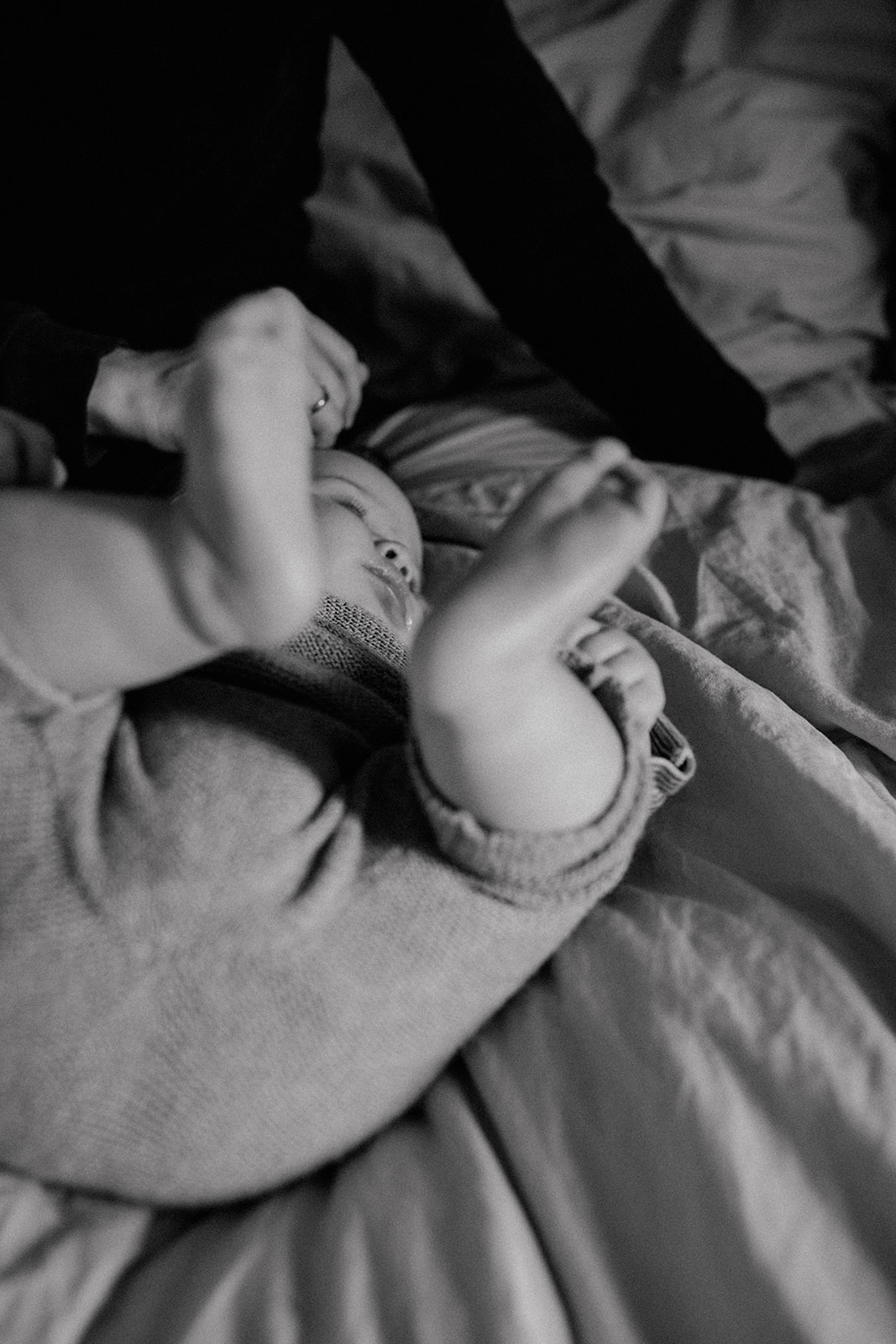 Ein Baby im Postnatal Yoga Kurs in Stolberg